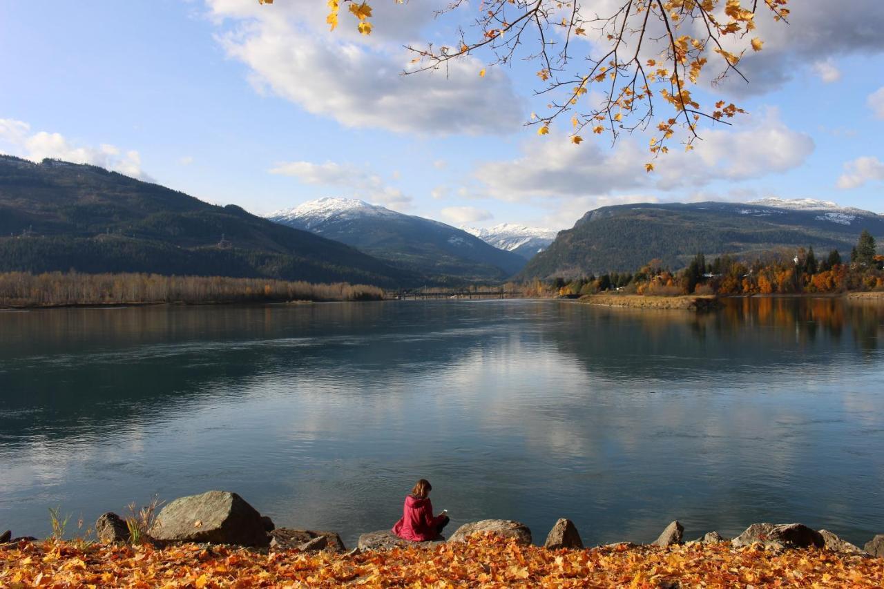 Monashee Lodge Revelstoke Eksteriør billede