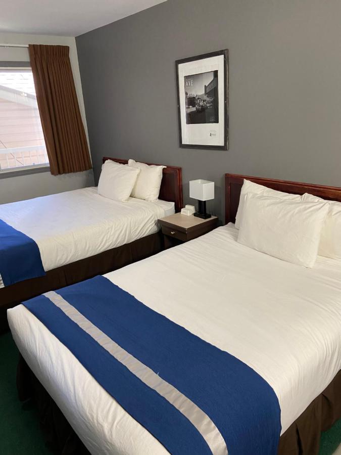 Monashee Lodge Revelstoke Eksteriør billede