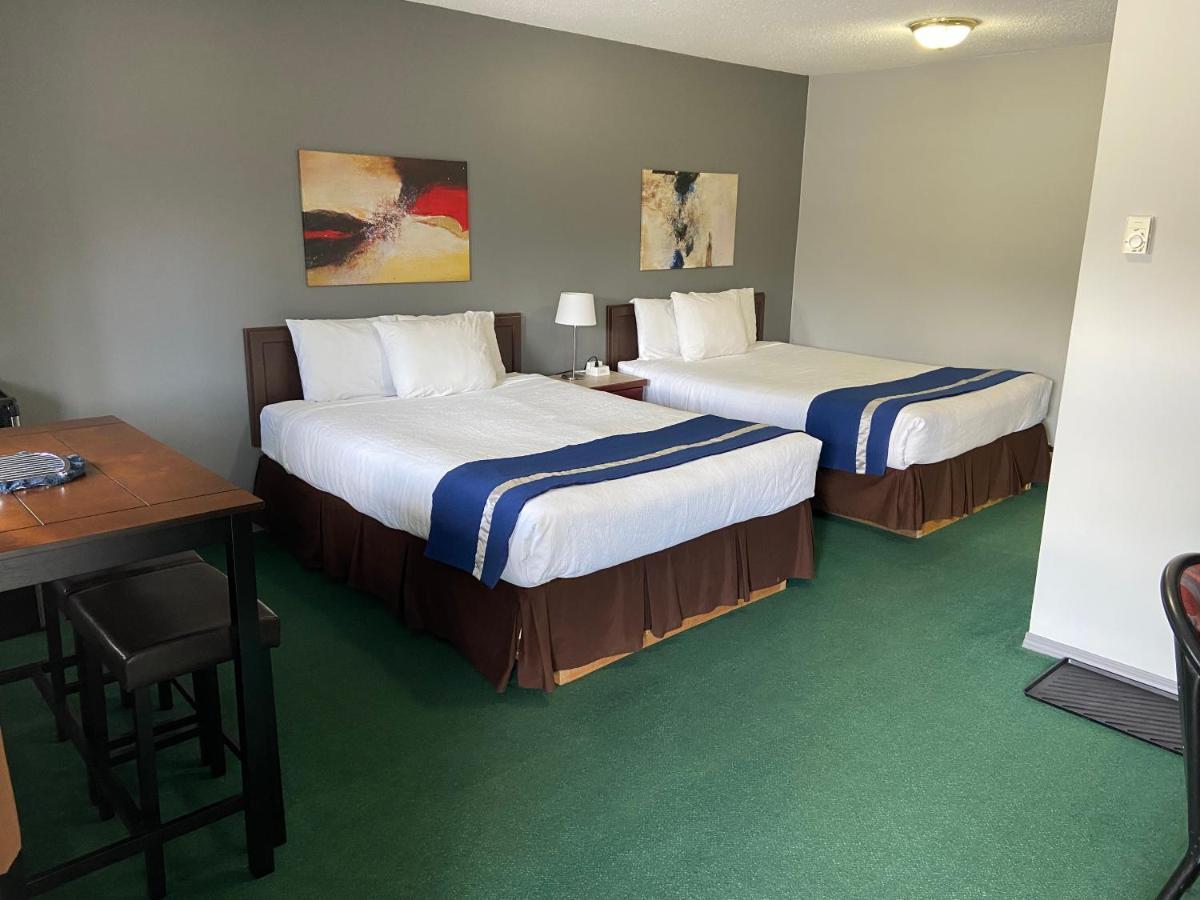 Monashee Lodge Revelstoke Eksteriør billede