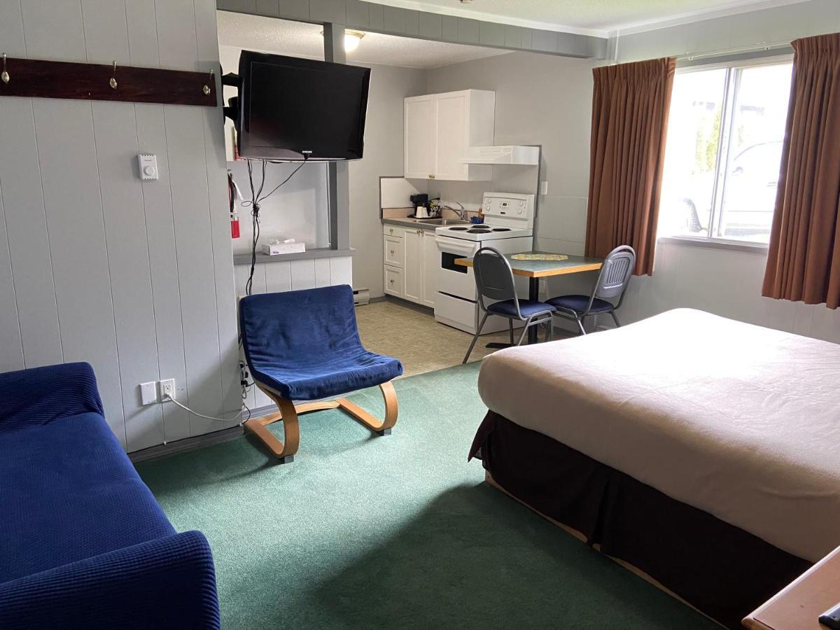 Monashee Lodge Revelstoke Eksteriør billede