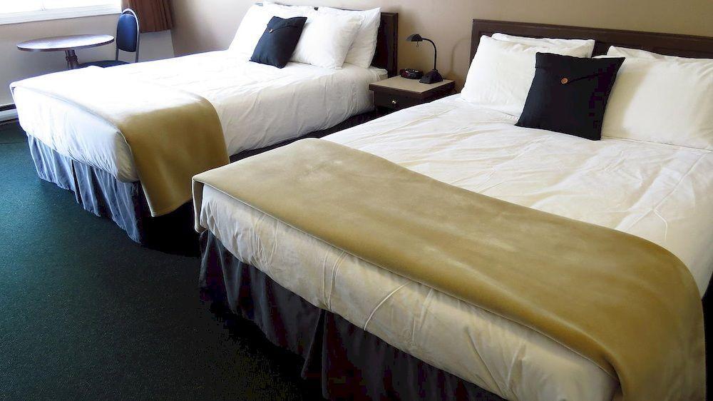 Monashee Lodge Revelstoke Eksteriør billede
